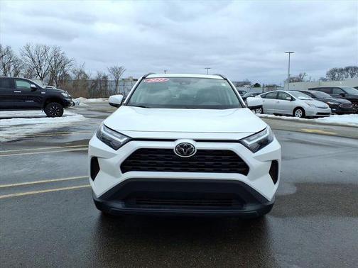 2022 Toyota RAV4 XLE
