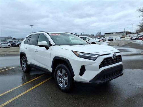 2022 Toyota RAV4 XLE