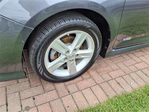 2014 Toyota Camry Hybrid SE Limited Edition