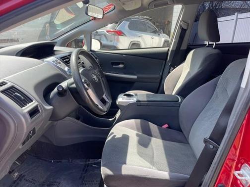 2013 Toyota Prius v Two