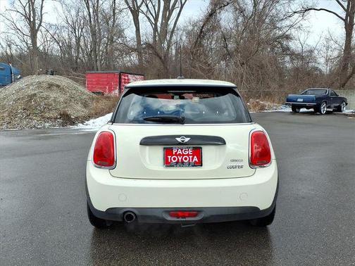 2016 MINI Hardtop Cooper