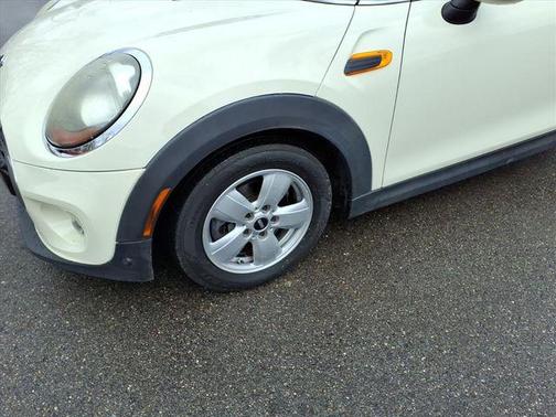 2016 MINI Hardtop Cooper