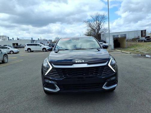 Ebony Black 2025 Kia Sportage LX