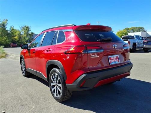 2024 Toyota Corolla Cross XLE