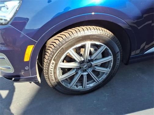 2019 Audi Q7 45 Premium Plus
