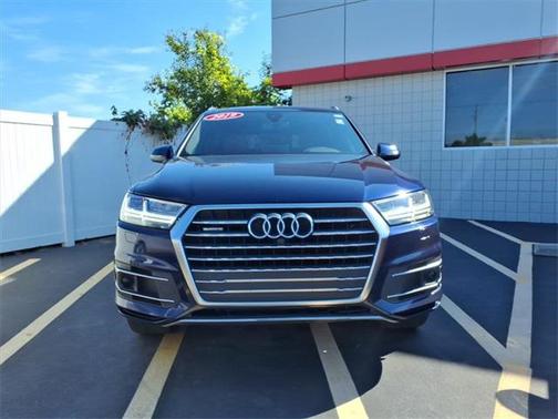 2019 Audi Q7 45 Premium Plus