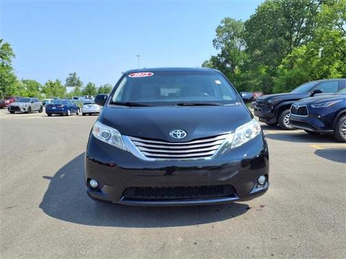 2015 Toyota Sienna XLE