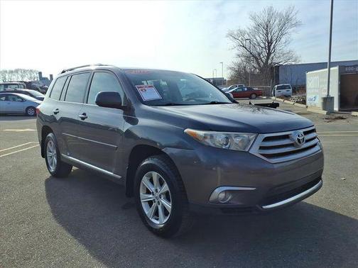 2011 Toyota Highlander SE