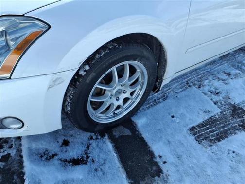 2004 Nissan Maxima SE