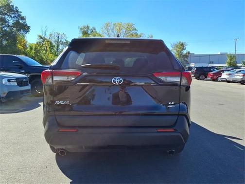 2023 Toyota RAV4 LE