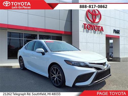 2023 Toyota Camry SE