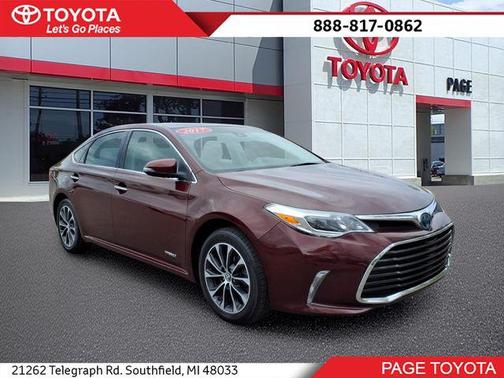 Ooh La La Rouge Mica 2017 Toyota Avalon Hybrid XLE Premium