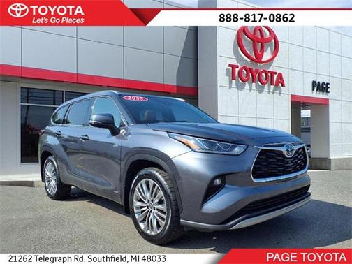 2023 Toyota Highlander Hybrid Platinum