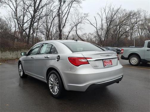 2012 Chrysler 200 Limited