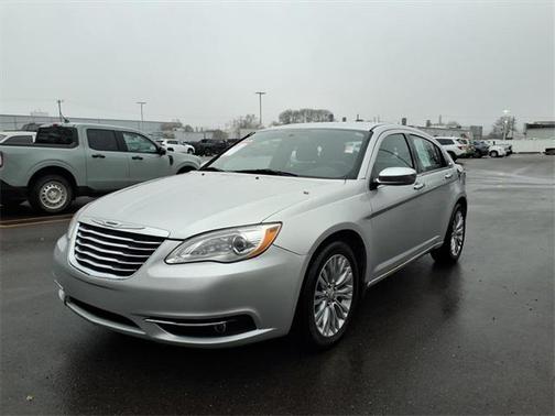 2012 Chrysler 200 Limited