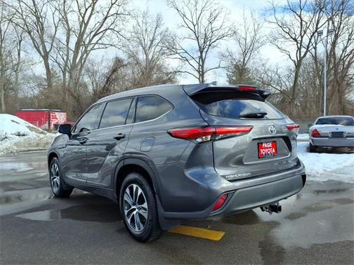 2022 Toyota Highlander XLE