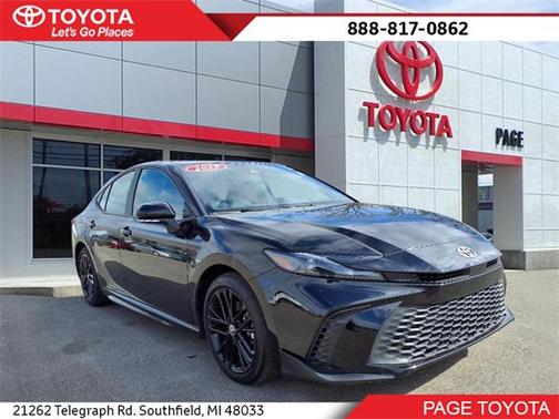 2025 Toyota Camry SE