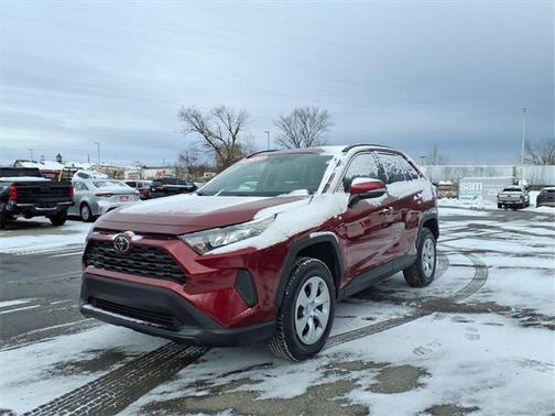 2020 Toyota RAV4 LE