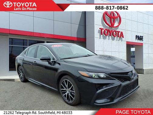 2023 Toyota Camry SE