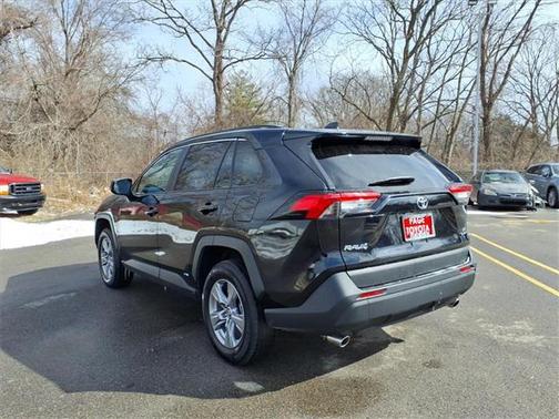 2025 Toyota RAV4 Hybrid LE