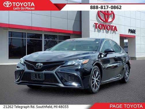 Midnight Black Metallic 2024 Toyota Camry SE