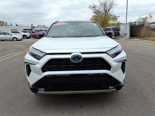 2024 Toyota RAV4 Hybrid SE