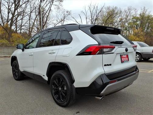 2024 Toyota RAV4 Hybrid SE