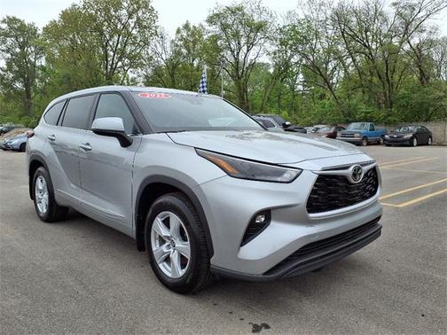 2022 Toyota Highlander LE