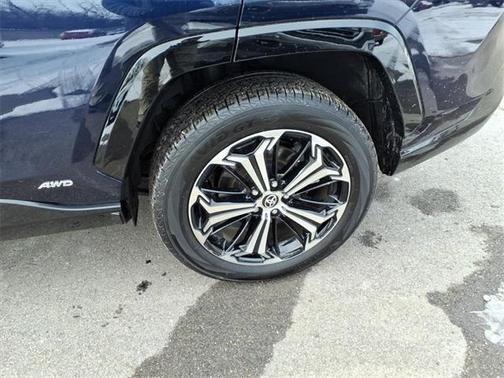 2025 Toyota RAV4 Hybrid SE