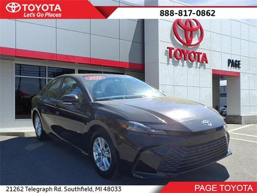 2025 Toyota Camry LE