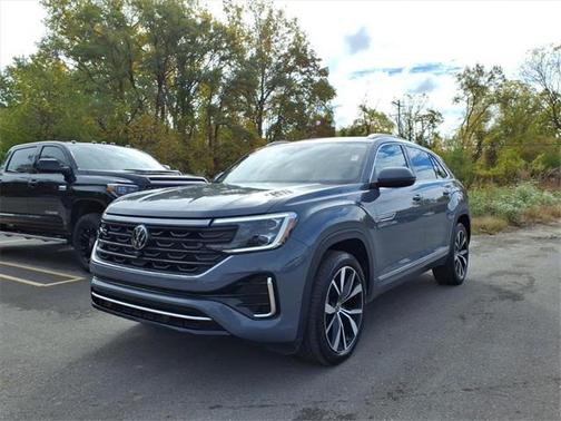 2024 Volkswagen Atlas Cross Sport 2.0T SEL Premium