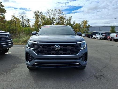 2024 Volkswagen Atlas Cross Sport 2.0T SEL Premium
