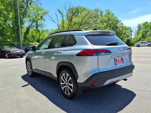 Sonic Silver 2025 Toyota Corolla Cross XLE