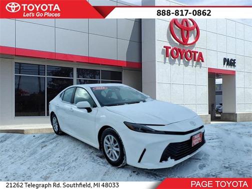 2025 Toyota Camry LE