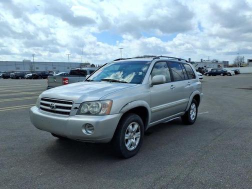 Millennium Silver 2002 Toyota Highlander Base