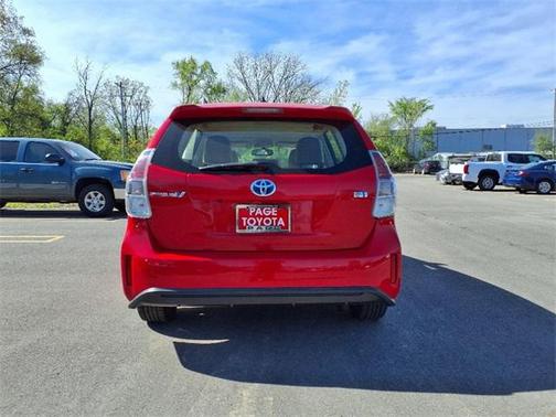 2015 Toyota Prius v Four