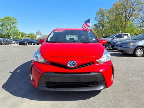 2015 Toyota Prius v Four