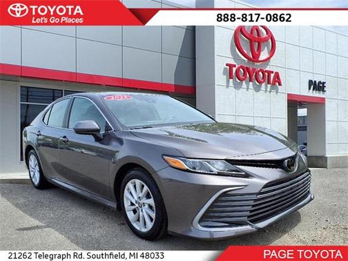 2022 Toyota Camry LE