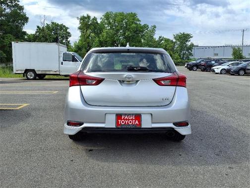 2016 Scion iM Base