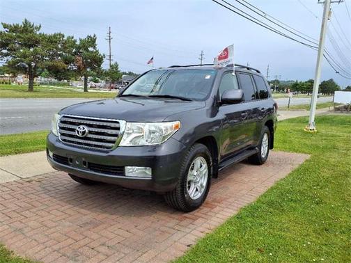 2011 Toyota Land Cruiser Base