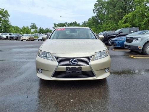 2015 Lexus ES 300h Base