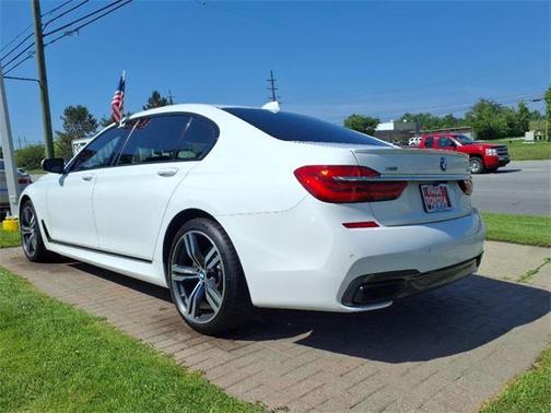 2019 BMW 740 740i xDrive