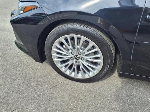 2020 Toyota Avalon Hybrid Limited