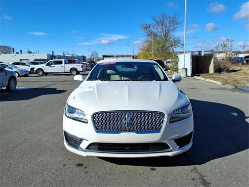2017 Lincoln MKZ Base