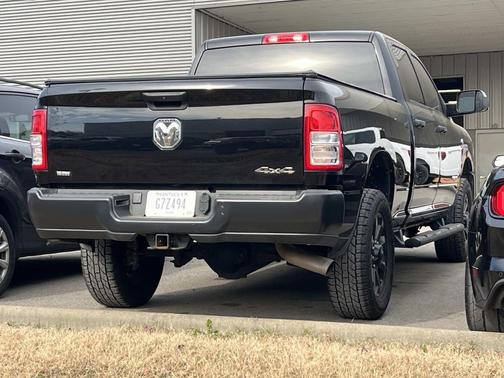 2022 RAM 3500 Tradesman Crew Cab 4x4 6'4' Box