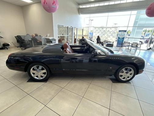 2003 Ford Thunderbird Deluxe