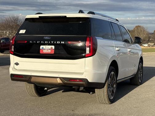 2025 Ford Expedition King Ranch