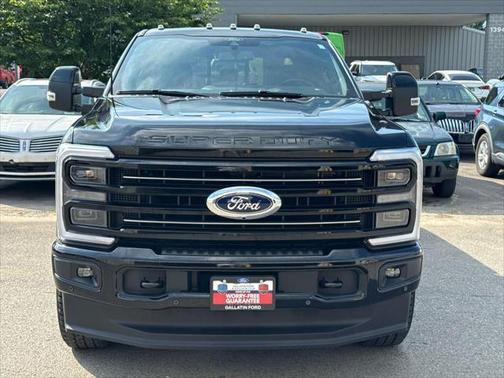 2025 Ford F-250 Platinum