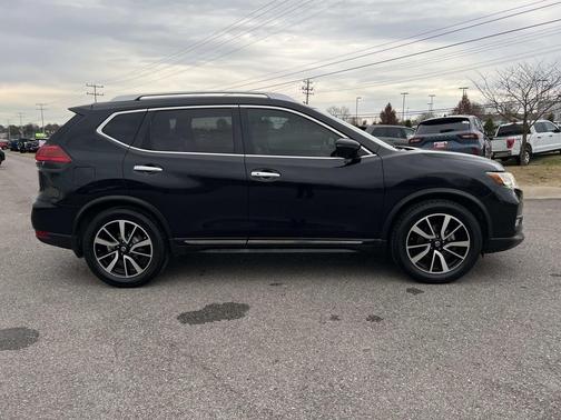 2017 Nissan Rogue SL