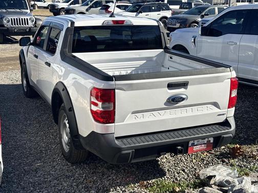 2022 Ford Maverick XL